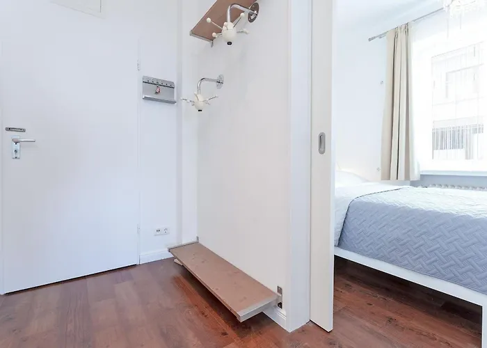 Hang 13 Seeblick 17 * Scharbeutz