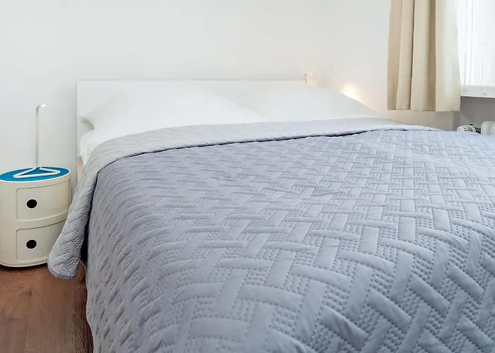 Hang 13 Seeblick 17 * Scharbeutz